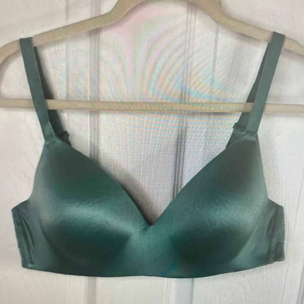 Elegant Green Satin Bra